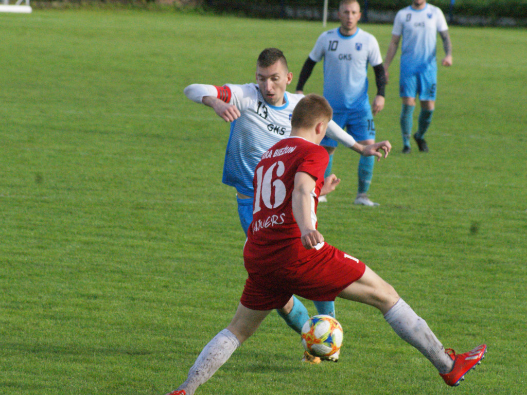 Jedni odrobili, inni stracili. Passa Strzegowa trwa