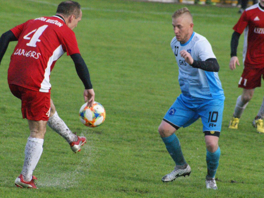 Jedni odrobili, inni stracili. Passa Strzegowa trwa