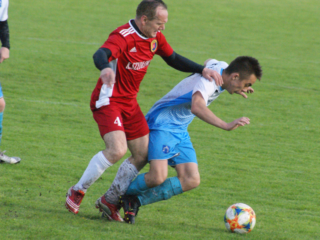 Jedni odrobili, inni stracili. Passa Strzegowa trwa