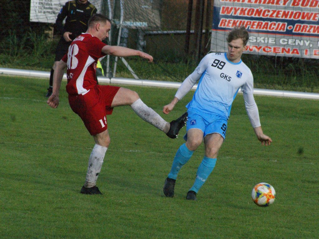 Jedni odrobili, inni stracili. Passa Strzegowa trwa