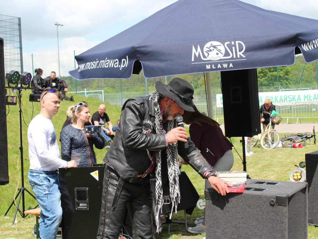 Piknik przy stadionie. Parada motocykli i aut tuningowych [AKTUALIZACJA]