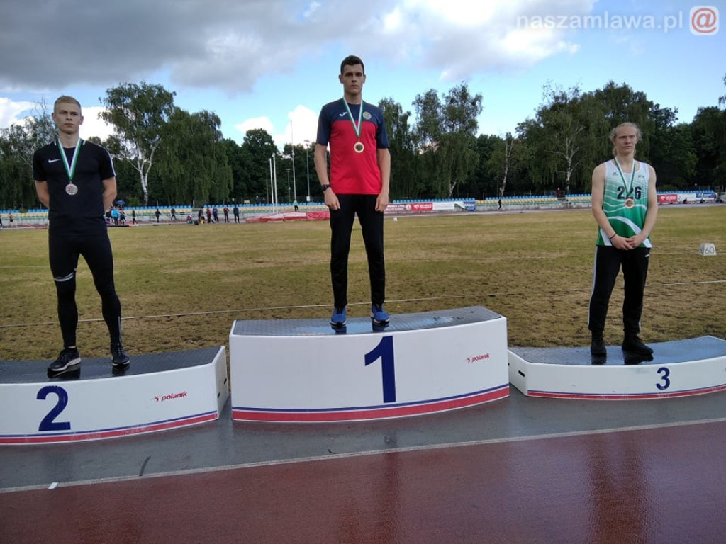 Mistrzowskie występy lekkoatletów. Medale juniorów