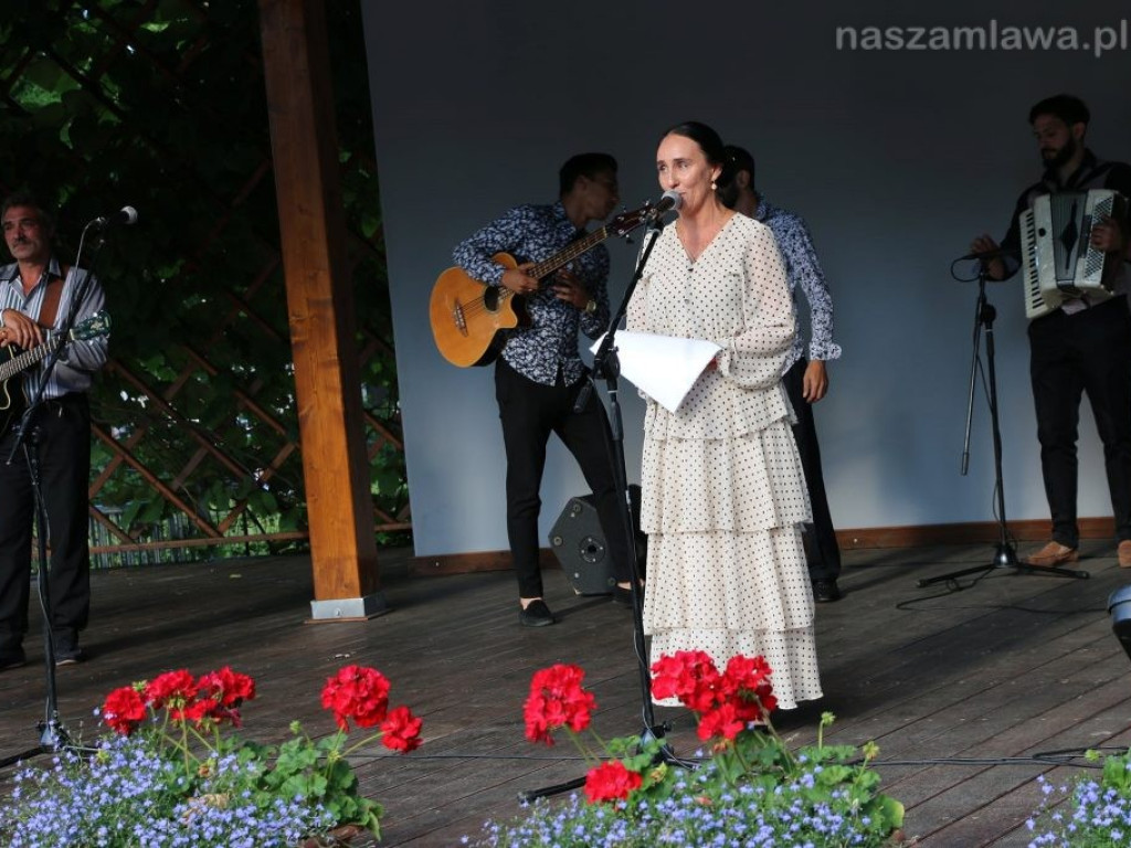 Mławianie na koncercie w parku [ZDJĘCIA]