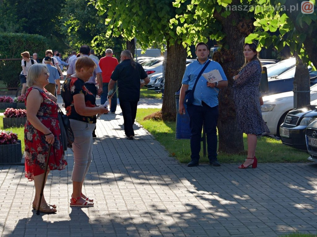 Doganiamy Japonię - relacja z wizyty Jarosława Kaczyńskiego w Mławie (FILMY i ZDJĘCIA)