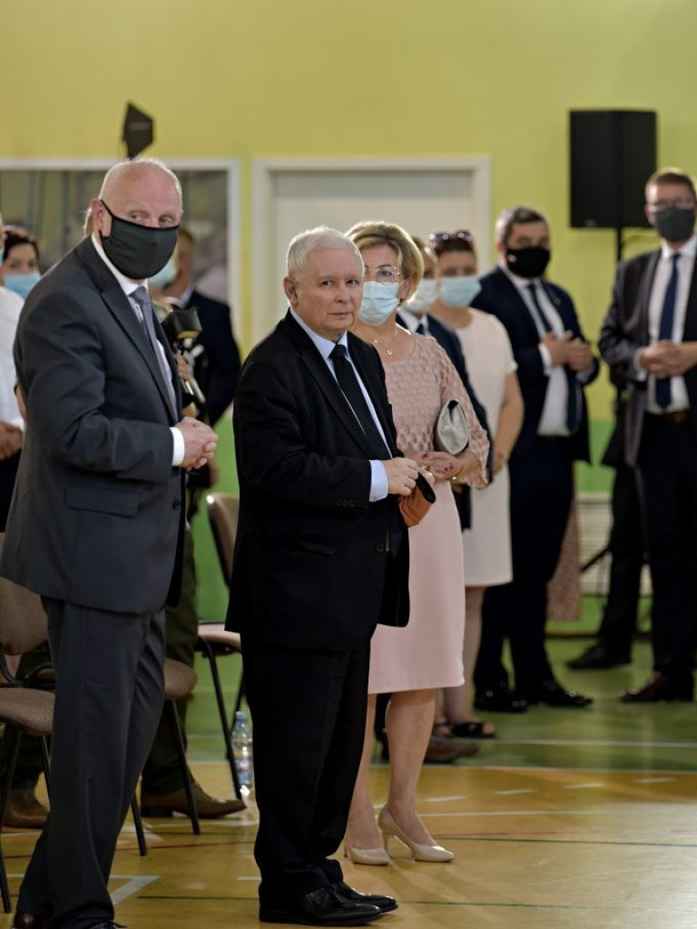 Doganiamy Japonię - relacja z wizyty Jarosława Kaczyńskiego w Mławie (FILMY i ZDJĘCIA)