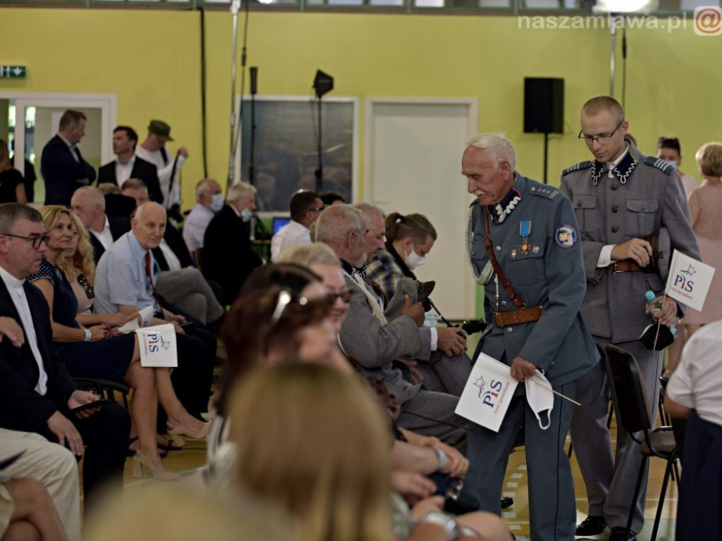 Doganiamy Japonię - relacja z wizyty Jarosława Kaczyńskiego w Mławie (FILMY i ZDJĘCIA)