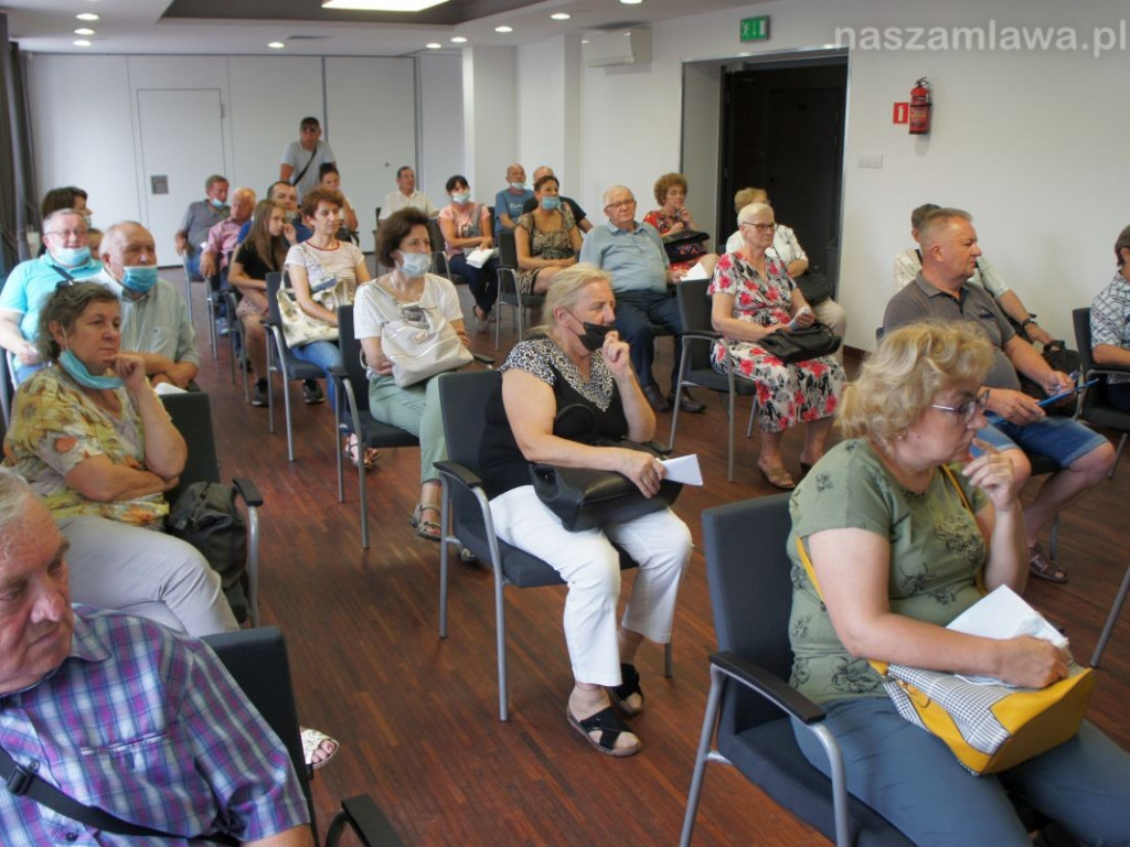 Mławianie otrzymali pieniądze na piece