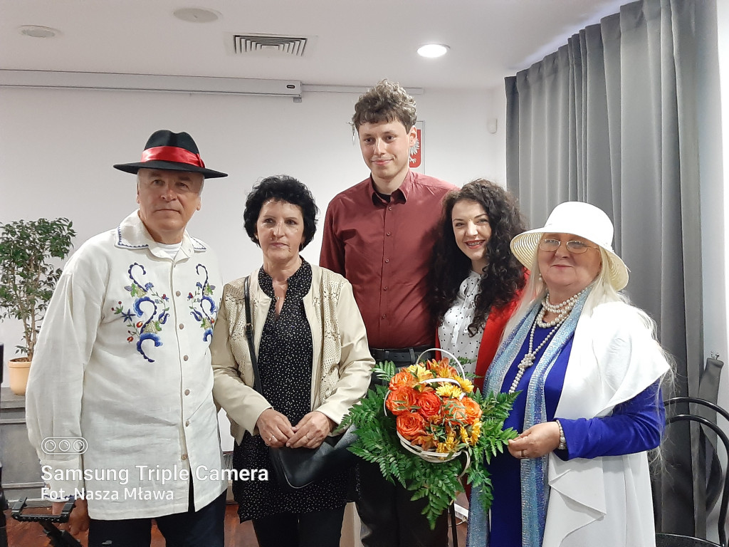 Koncertowa noc poetów w Mławie