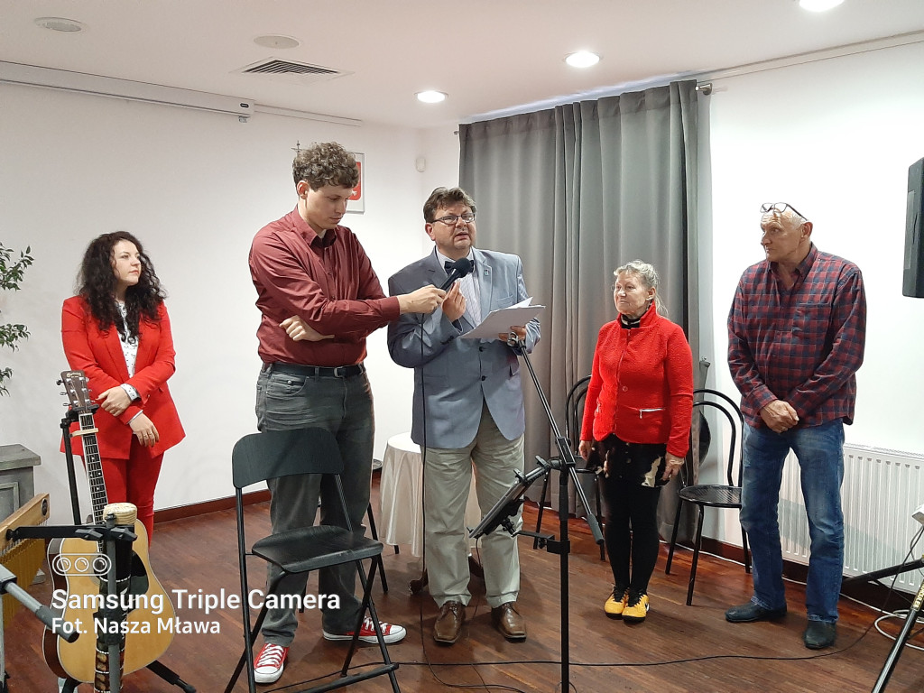 Koncertowa noc poetów w Mławie