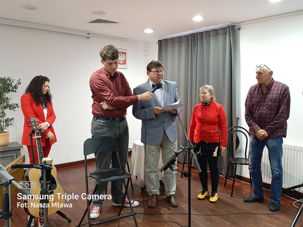 Koncertowa noc poetów w Mławie