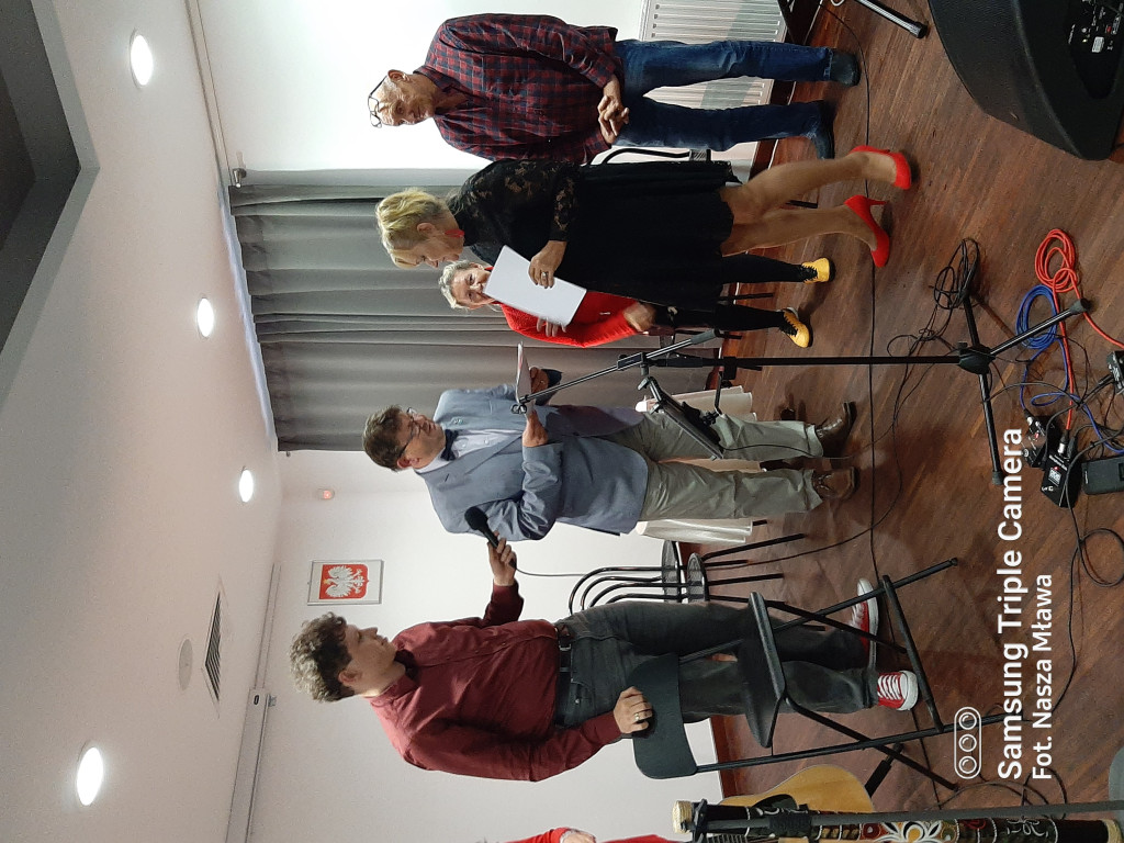 Koncertowa noc poetów w Mławie