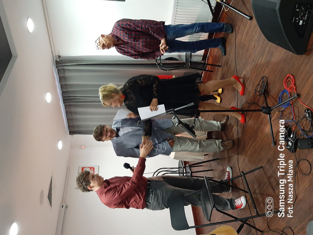 Koncertowa noc poetów w Mławie