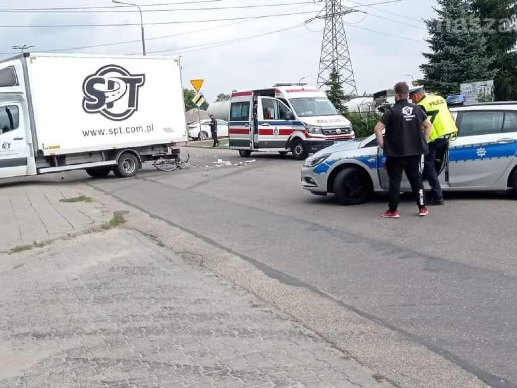 Zablokowany wjazd do Mławy. Wypadek na Płockiej [ZDJĘCIA]