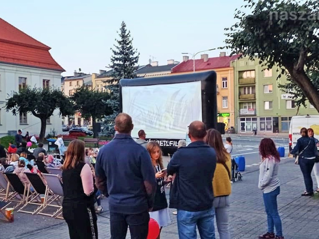 Sobotnie kino plenerowe w Mławie [ZDJĘCIA]