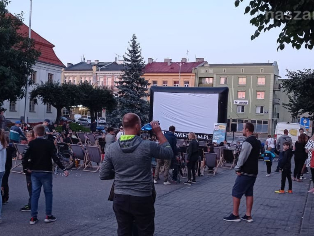 Sobotnie kino plenerowe w Mławie [ZDJĘCIA]