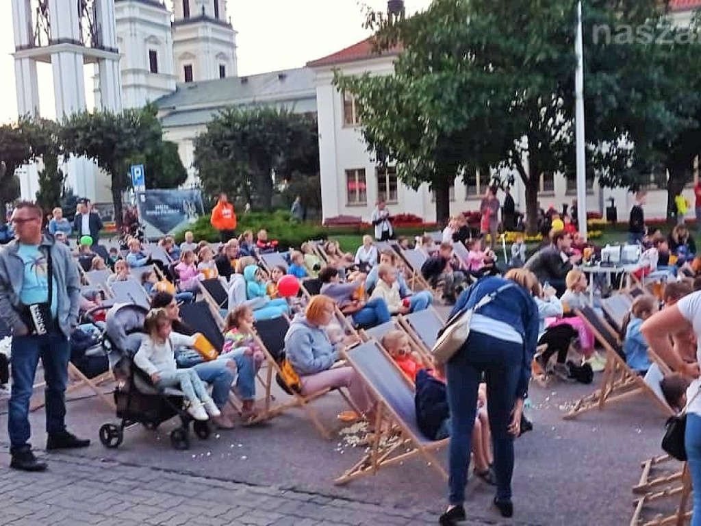 Sobotnie kino plenerowe w Mławie [ZDJĘCIA]