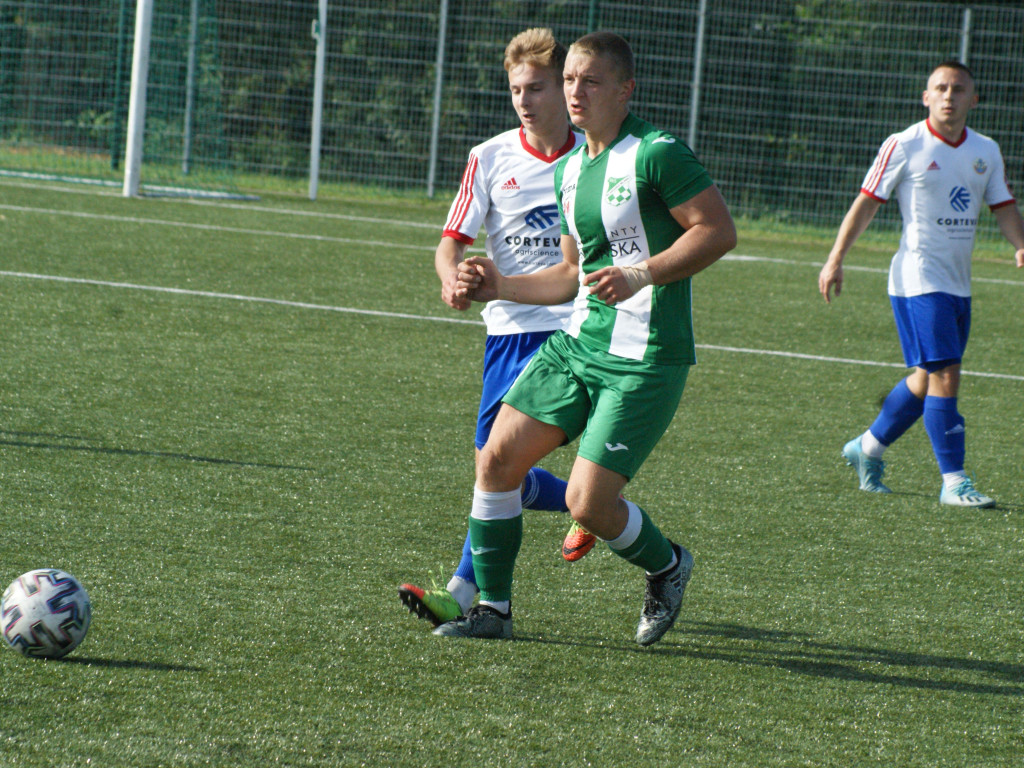 Rogal jak wino. Hat-trick na otwarcie