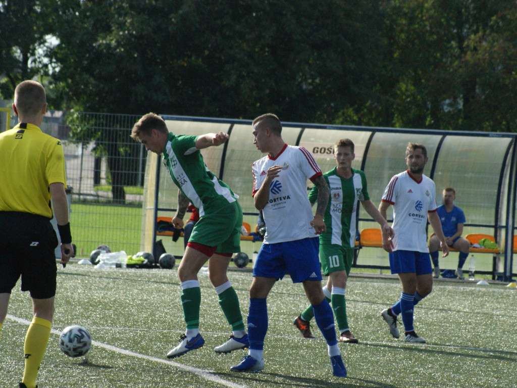 Rogal jak wino. Hat-trick na otwarcie