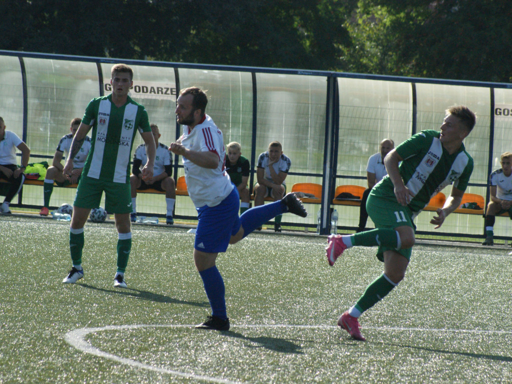 Rogal jak wino. Hat-trick na otwarcie