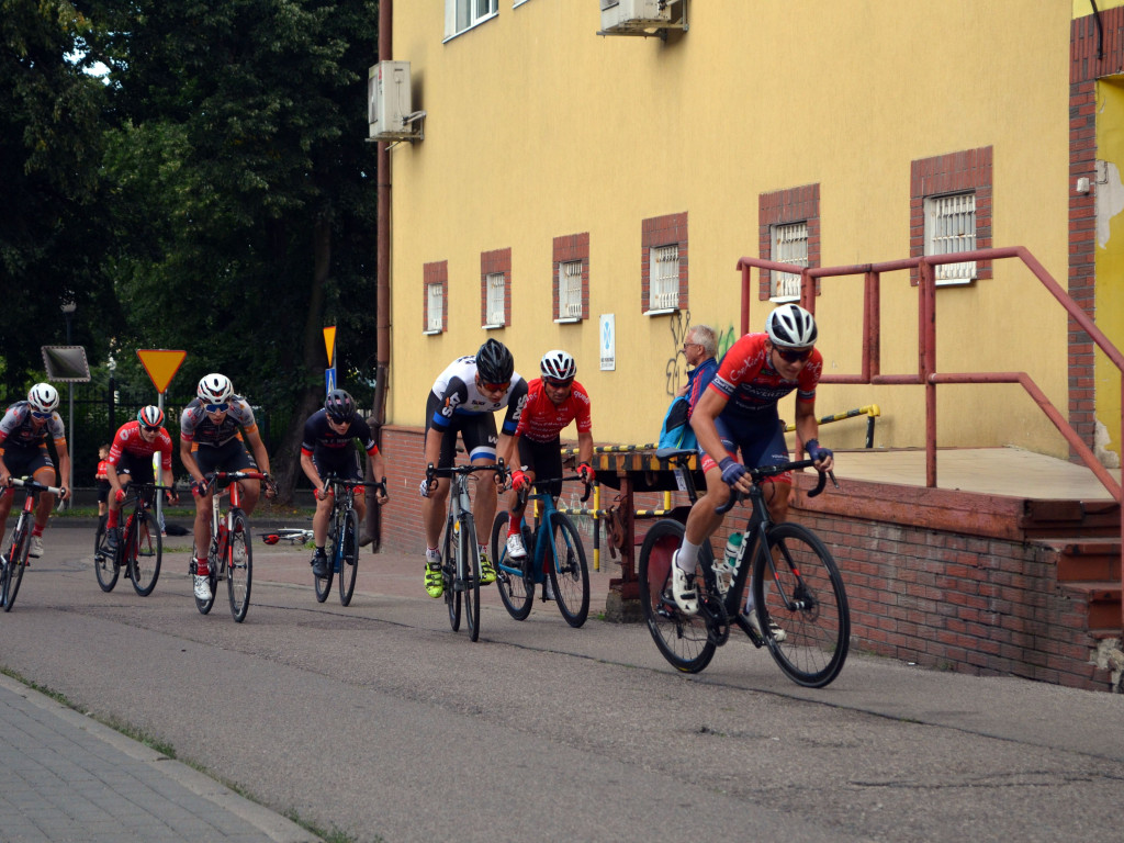 Kolarskie ścigania na ulicach Mławy