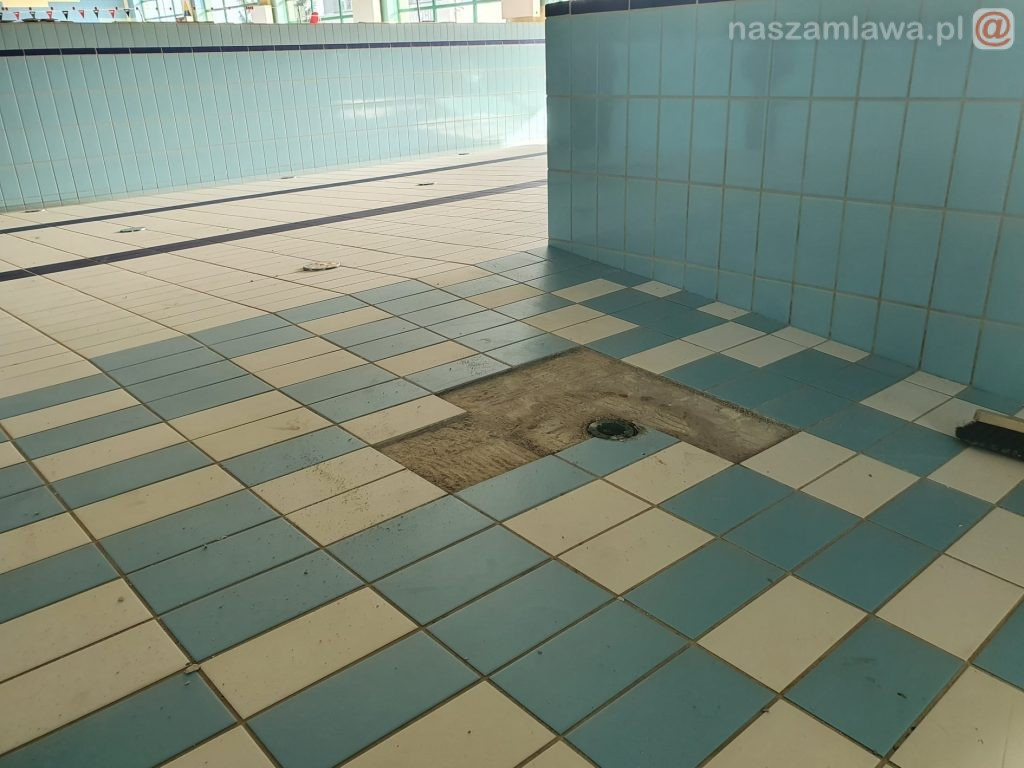 Basen w Mławie zamknięty [ZDJĘCIA]