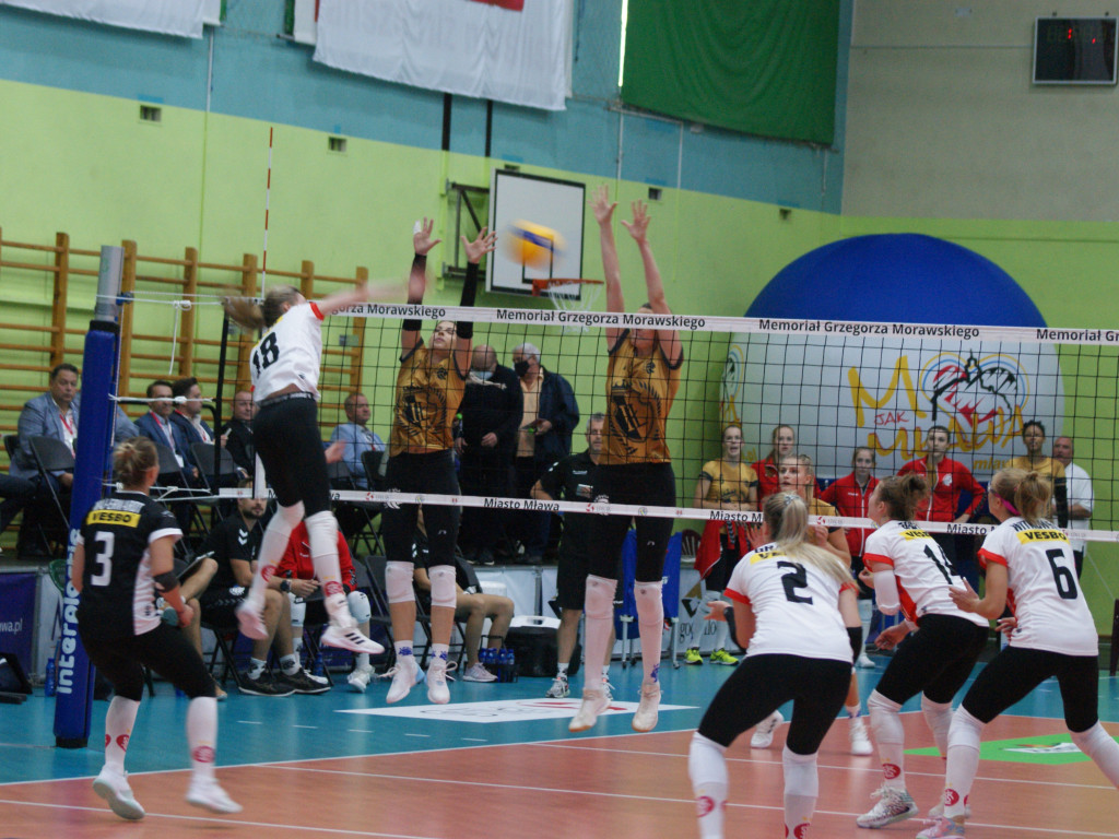 Memoriał Grzegorza Morawskiego. Budowlani górą