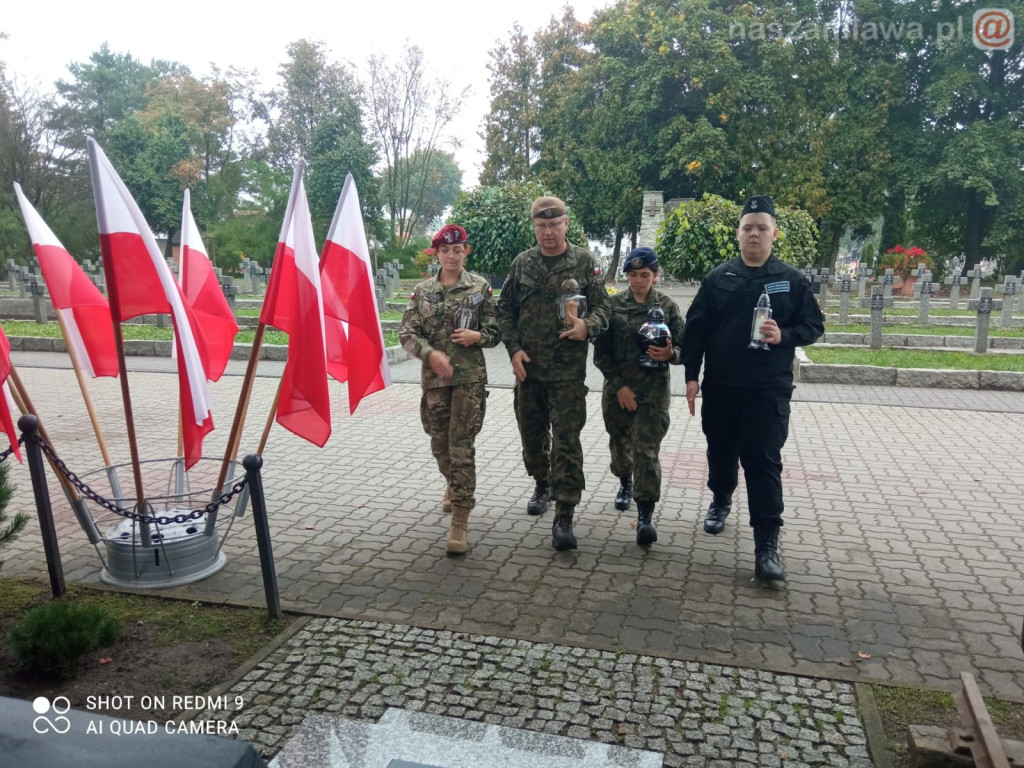 Pobiegli i oddali hołd bohaterom w Mławie [ZDJĘCIA]