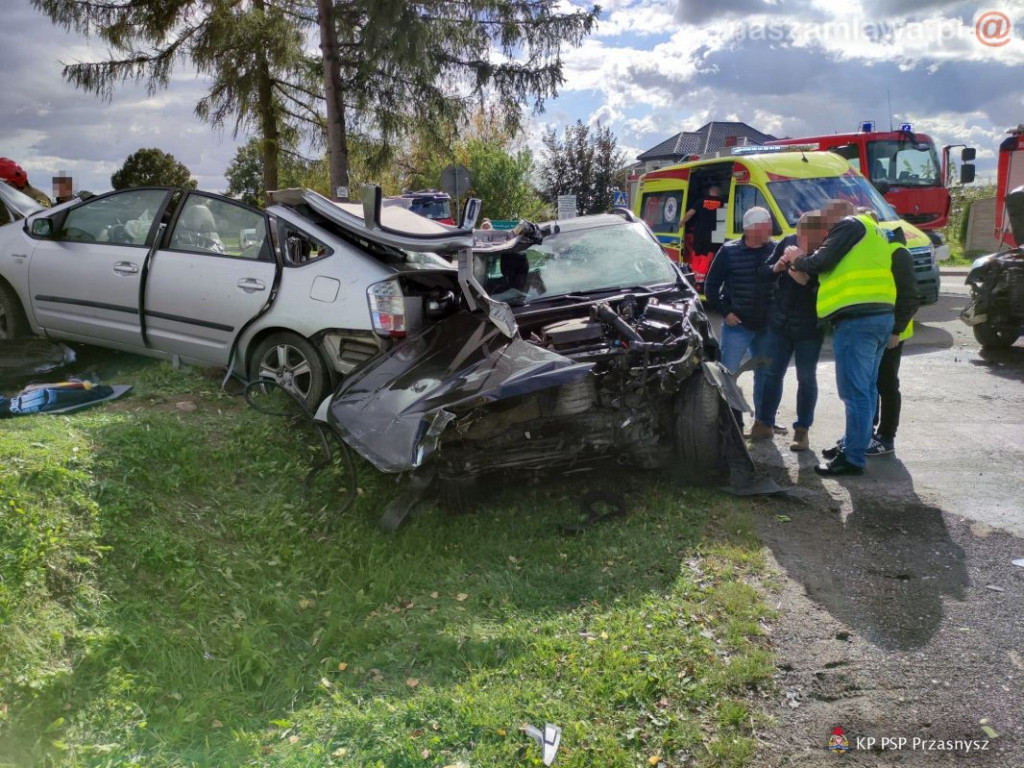 Koszmarny wypadek pod Przasnyszem [ZDJĘCIA]