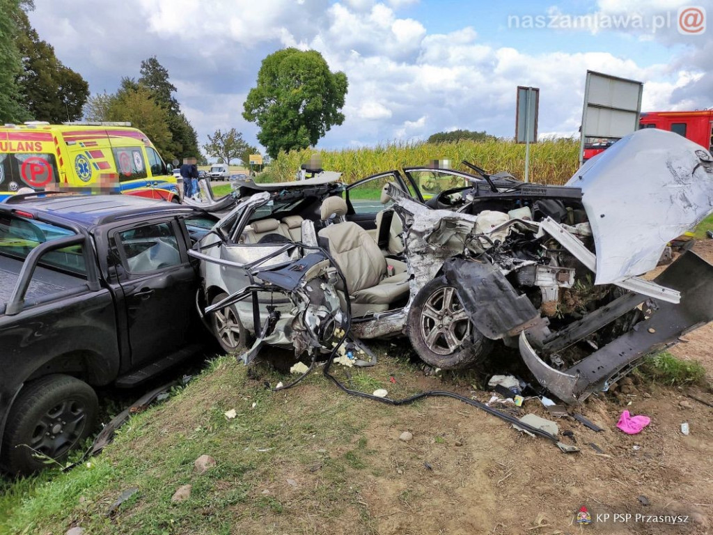 Koszmarny wypadek pod Przasnyszem [ZDJĘCIA]