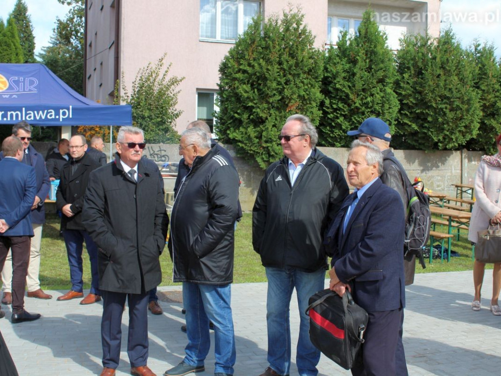 Boisko przy SIÓDEMCE otwarte [ZDJĘCIA]