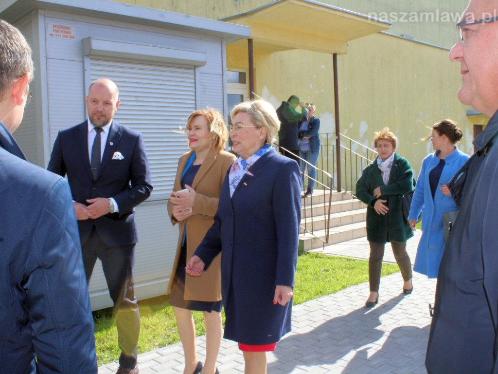 Boisko przy SIÓDEMCE otwarte [ZDJĘCIA]