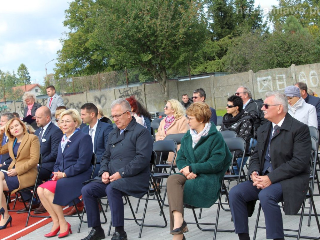 Boisko przy SIÓDEMCE otwarte [ZDJĘCIA]