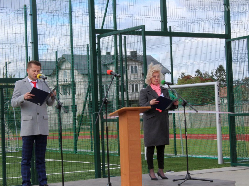 Boisko przy SIÓDEMCE otwarte [ZDJĘCIA]