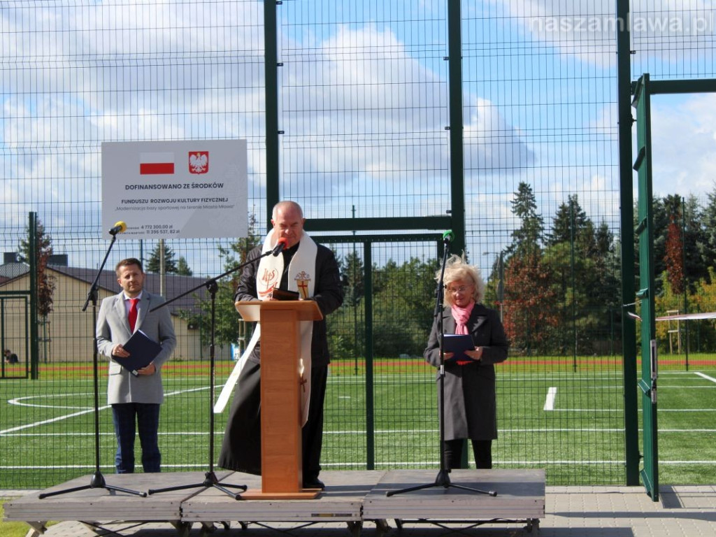 Boisko przy SIÓDEMCE otwarte [ZDJĘCIA]