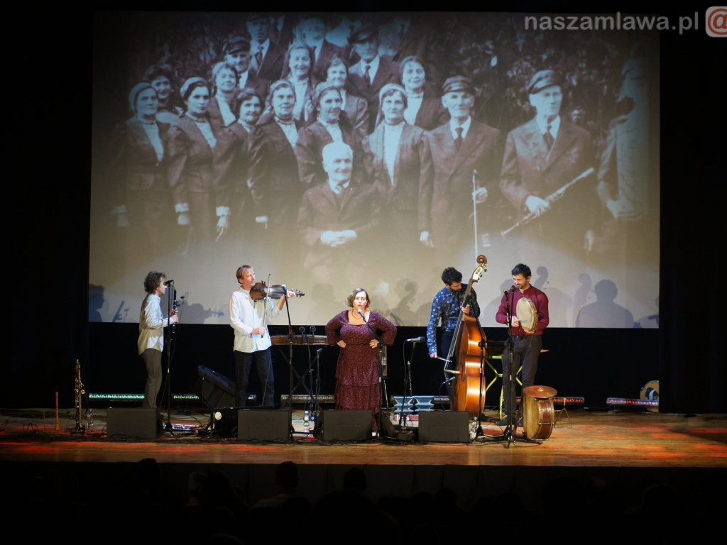 Zatańczyli i zagrali w Mławie [ZDJĘCIA]