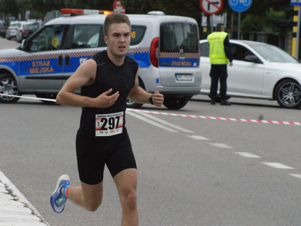 Mławskie Święto Biegania. Półmaraton dla zawodnika z Ostródy