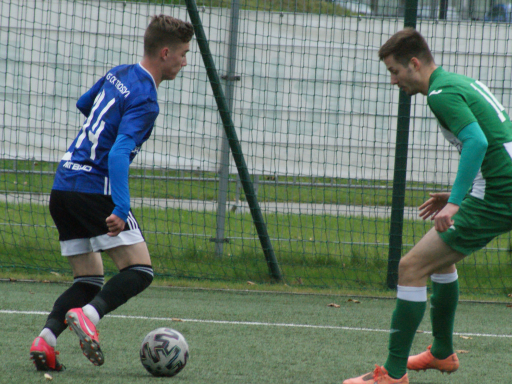 Niepokonany Piotrowski, błyskotliwy Tworek. Kolejny sukces Mławianki