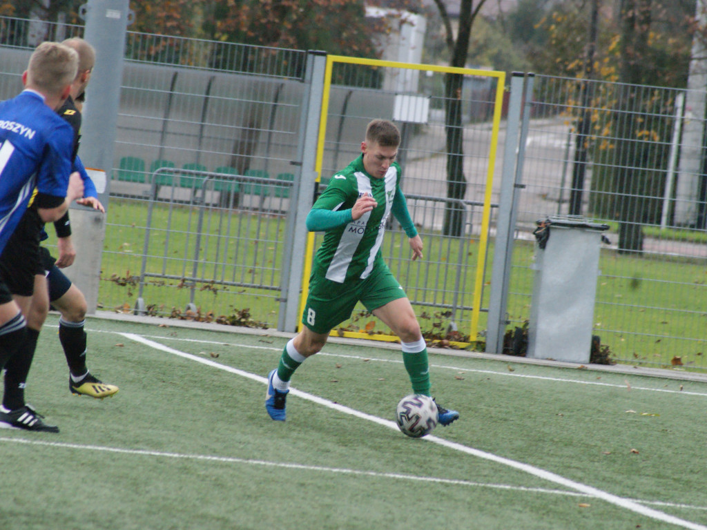 Niepokonany Piotrowski, błyskotliwy Tworek. Kolejny sukces Mławianki