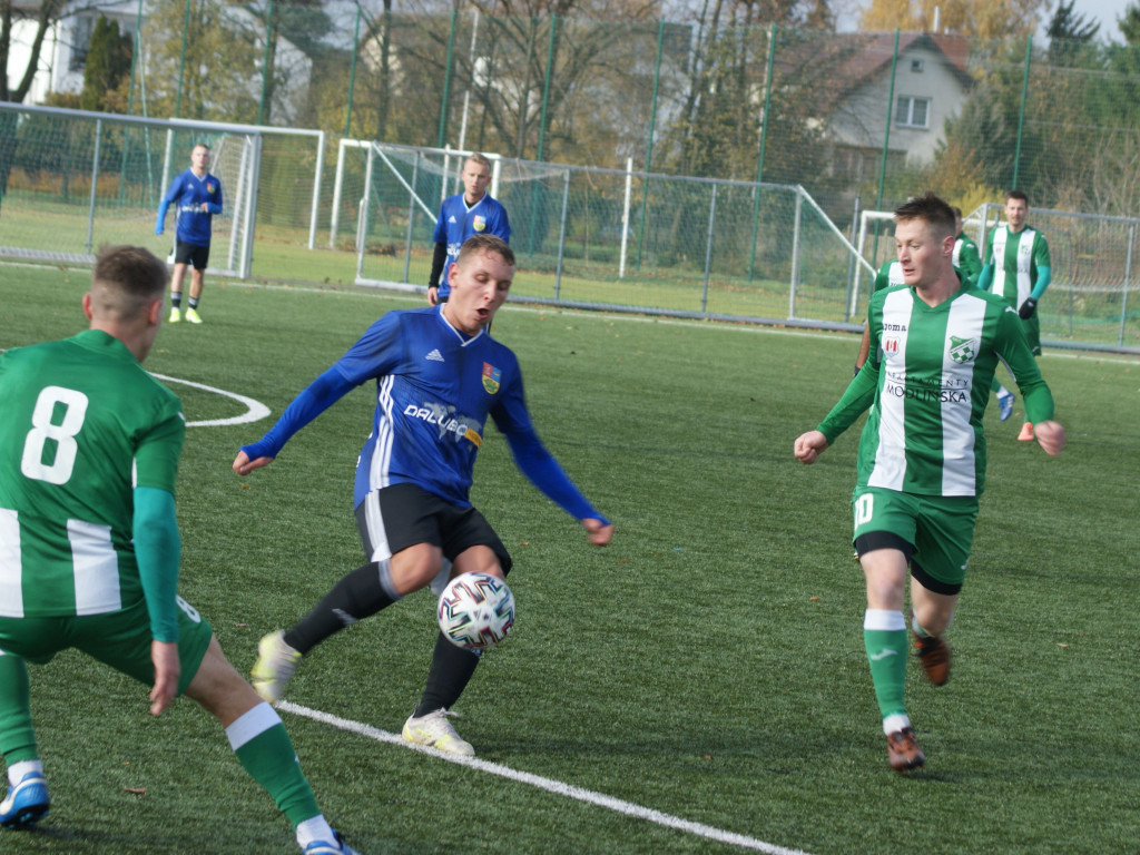 Niepokonany Piotrowski, błyskotliwy Tworek. Kolejny sukces Mławianki