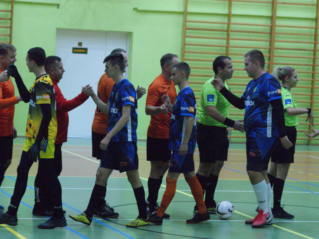 Pewny awans Jokera. Osiem goli Różyckiego