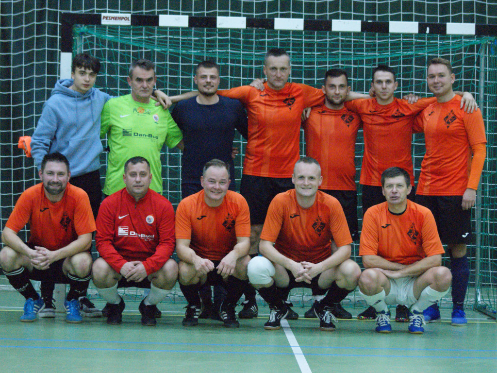 Pewny awans Jokera. Osiem goli Różyckiego