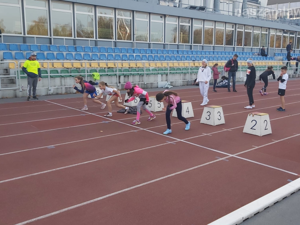 Brąz lekkoatletów Zawkrza na warszawskiej lidze biegowej