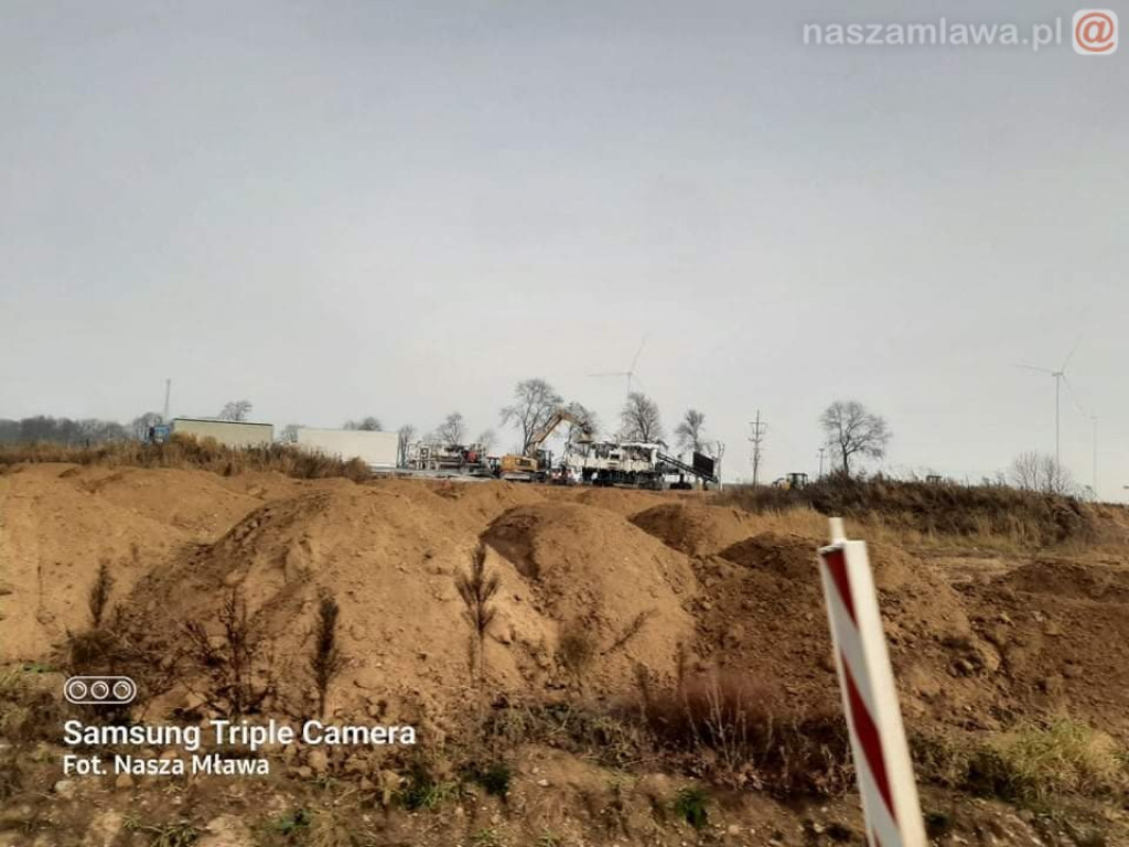 Budują siódemkę również w święto