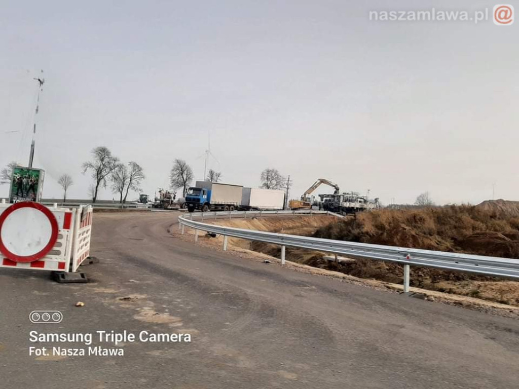 Budują siódemkę również w święto