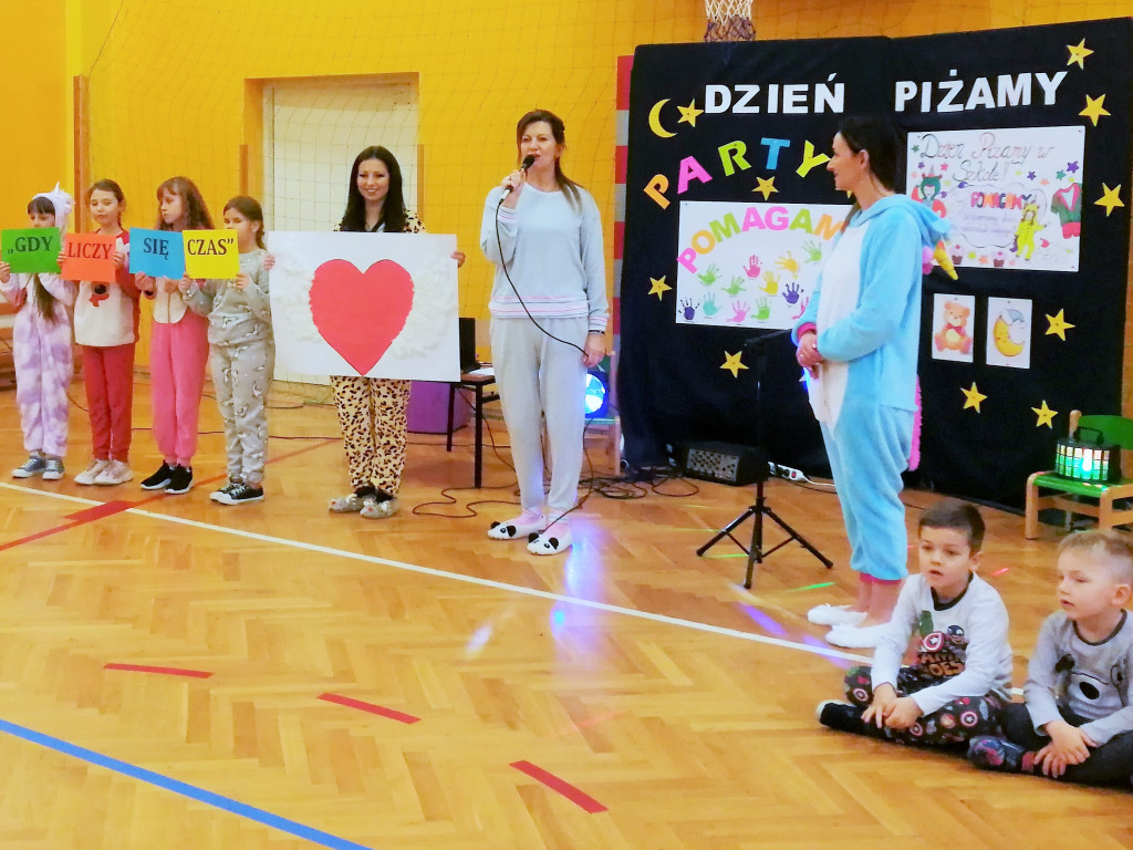 W szkole w piżamach
