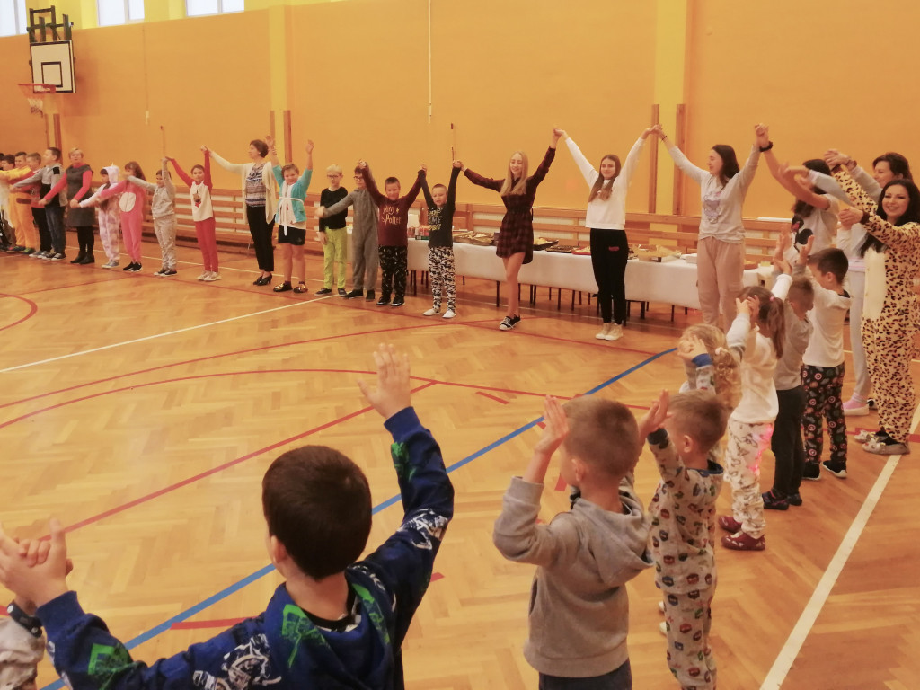 W szkole w piżamach