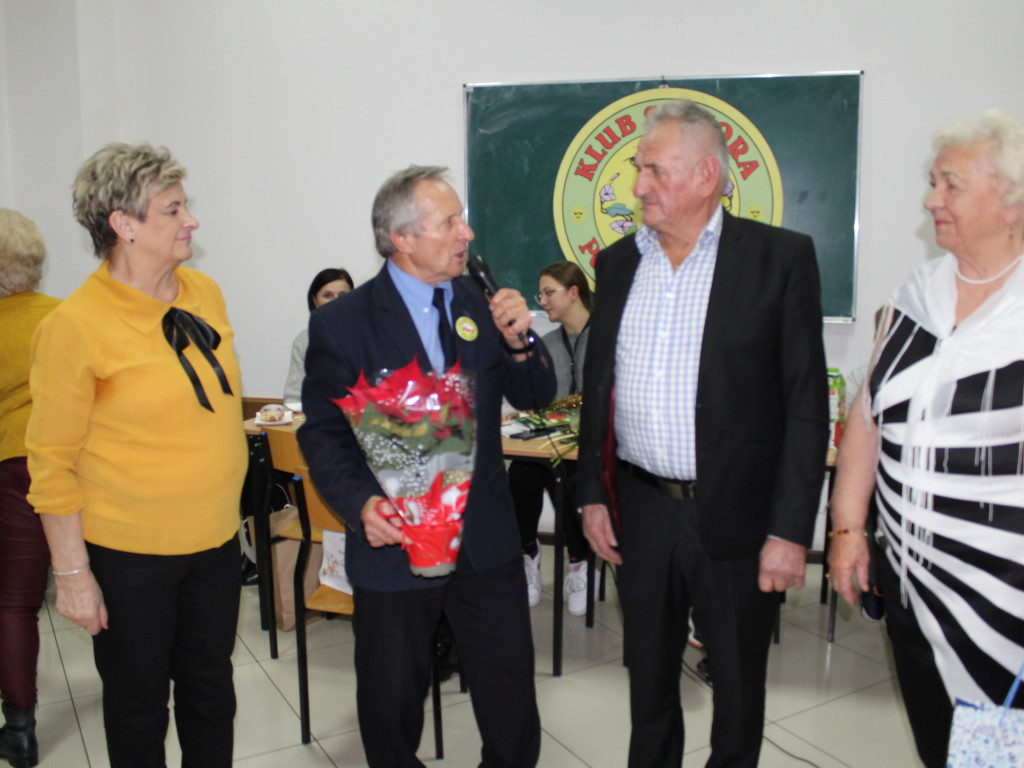 Seniorzy z Pogodnego Uśmiechu zatańczyli