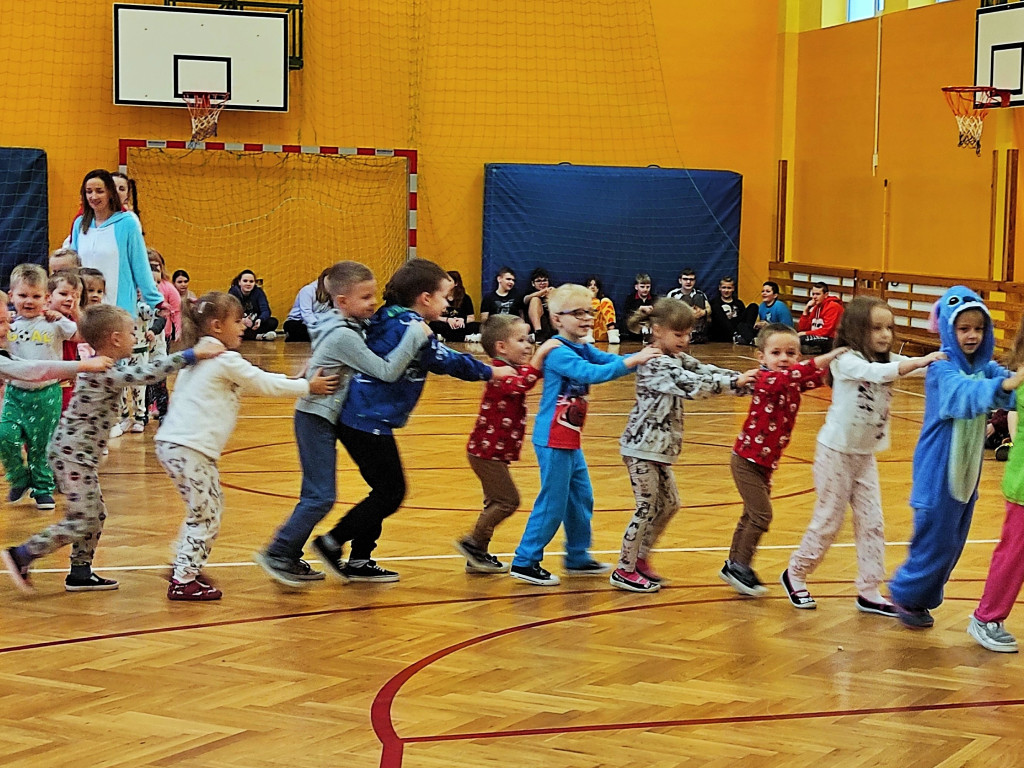 W szkole w piżamach