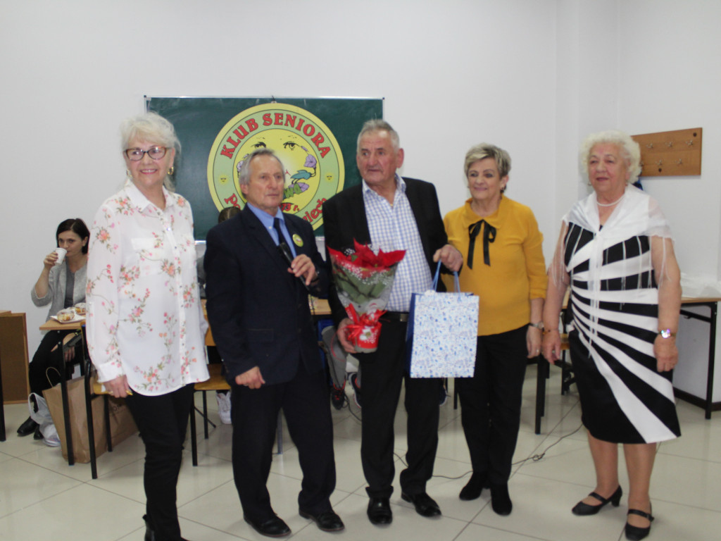 Seniorzy z Pogodnego Uśmiechu zatańczyli