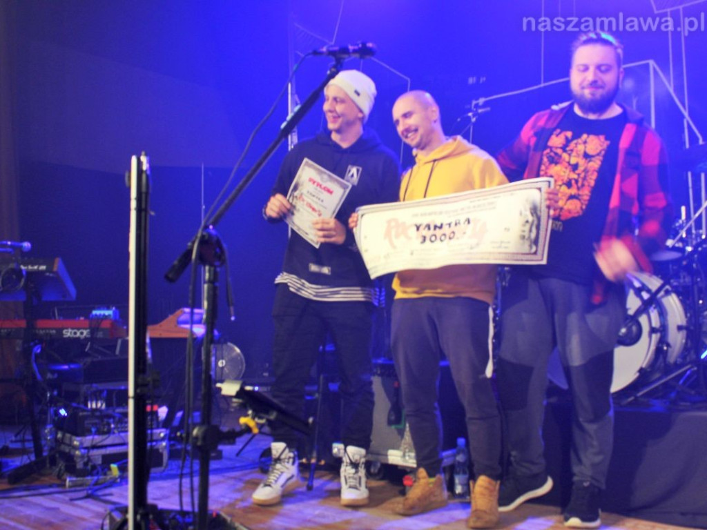 Ogniste rockowe granie porwało mławską publiczność